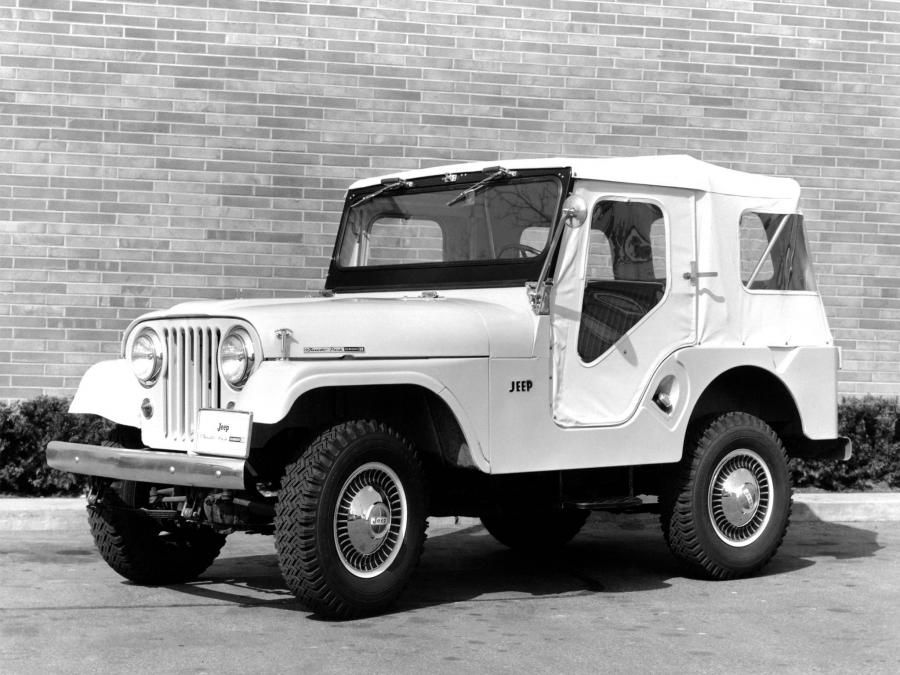  Jeep Tuxedo Park Mark IV 1964 года  (фото 1 из 4)